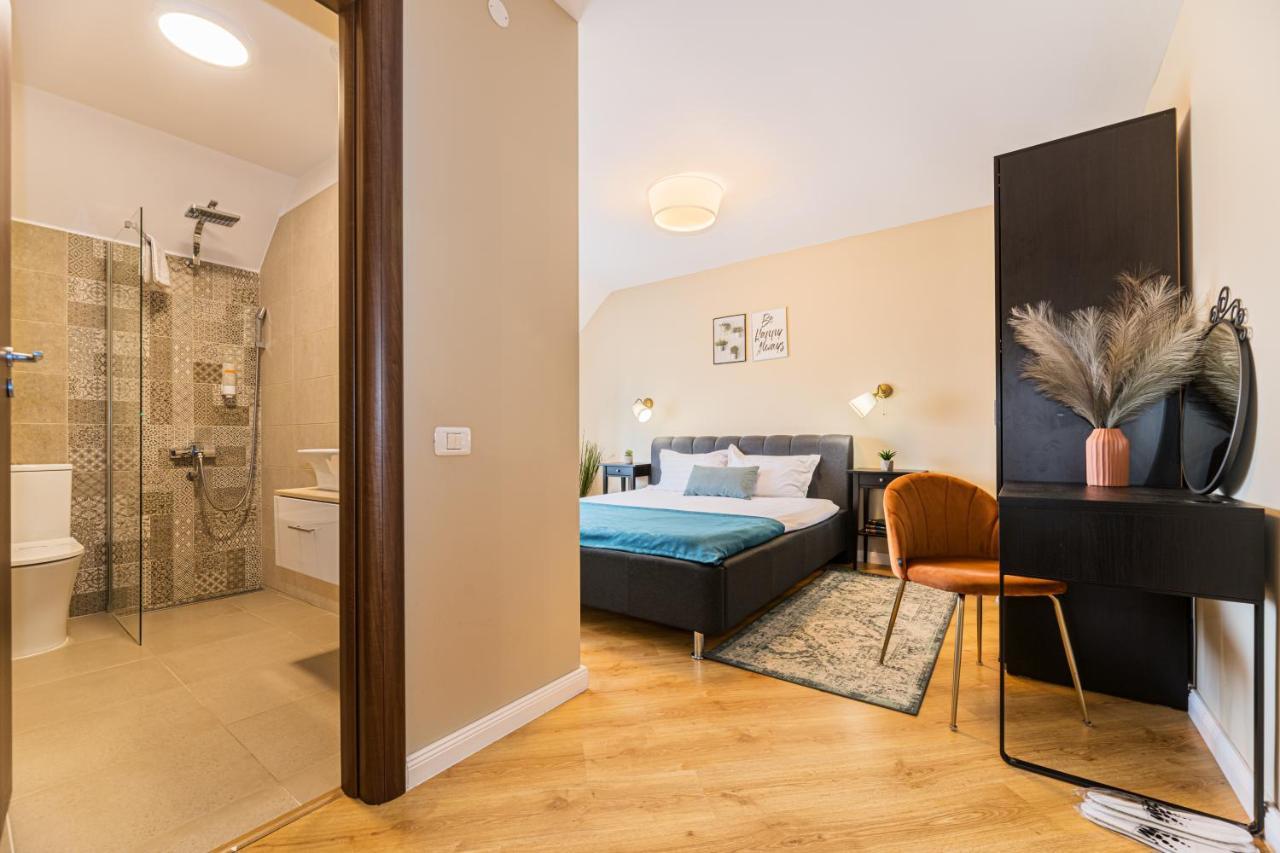 Orchard Villa Braşov Esterno foto