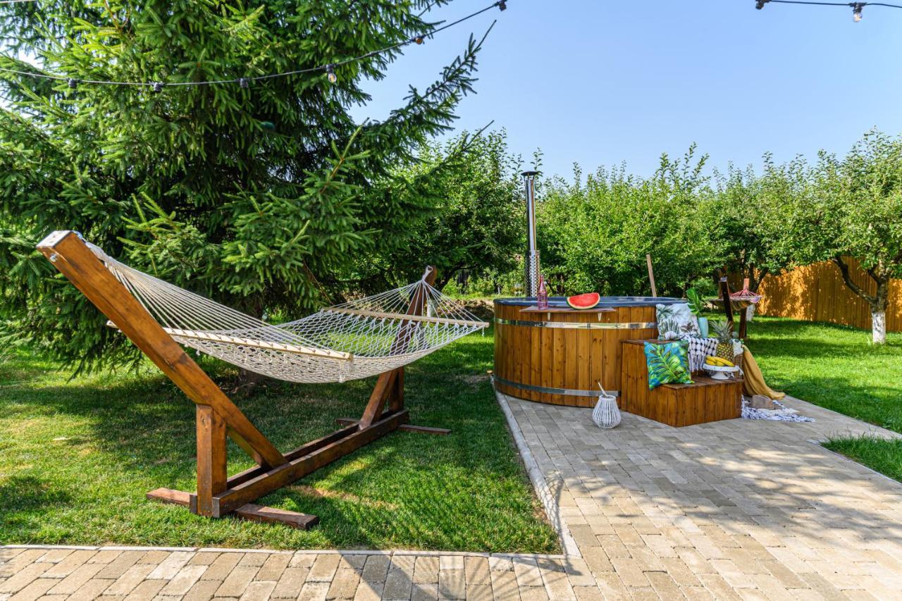 Orchard Villa Braşov Esterno foto