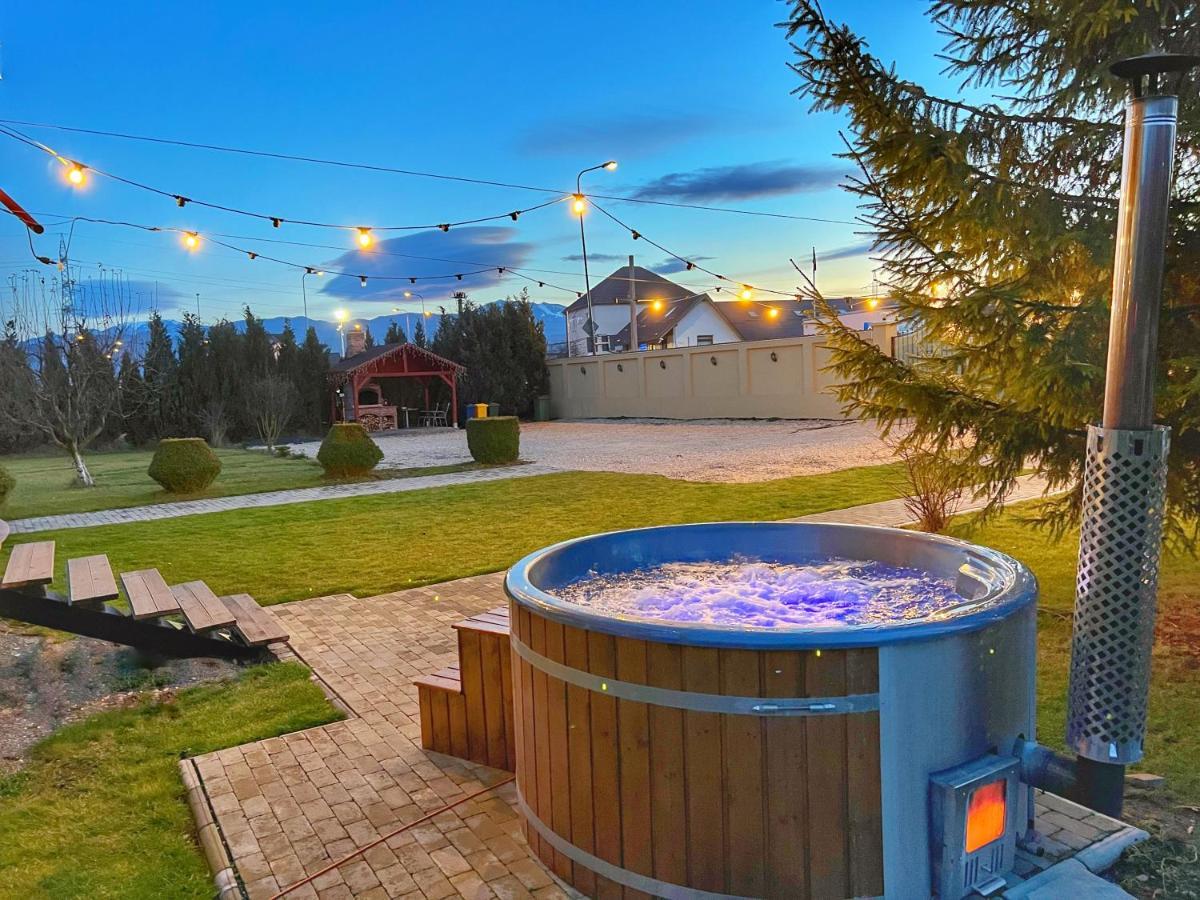 Orchard Villa Braşov Esterno foto