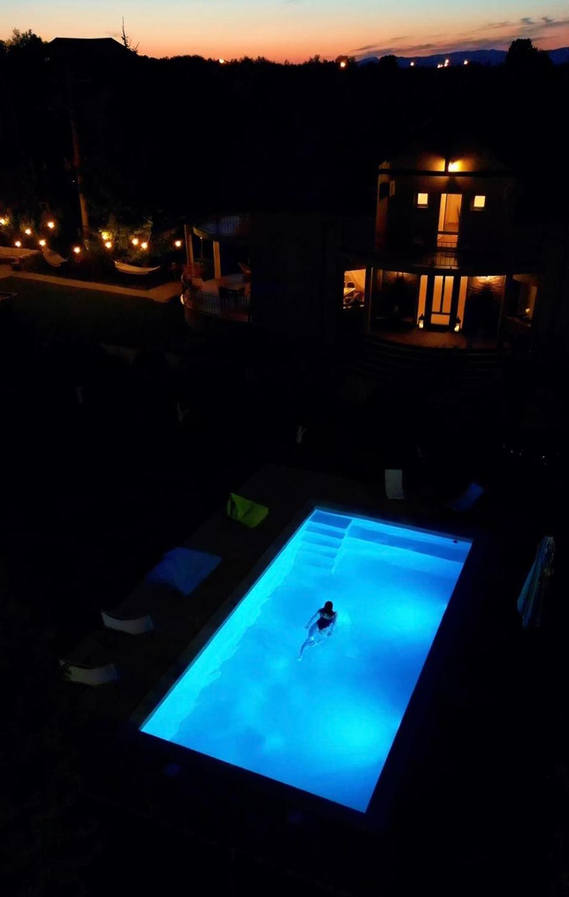 Orchard Villa Braşov Esterno foto